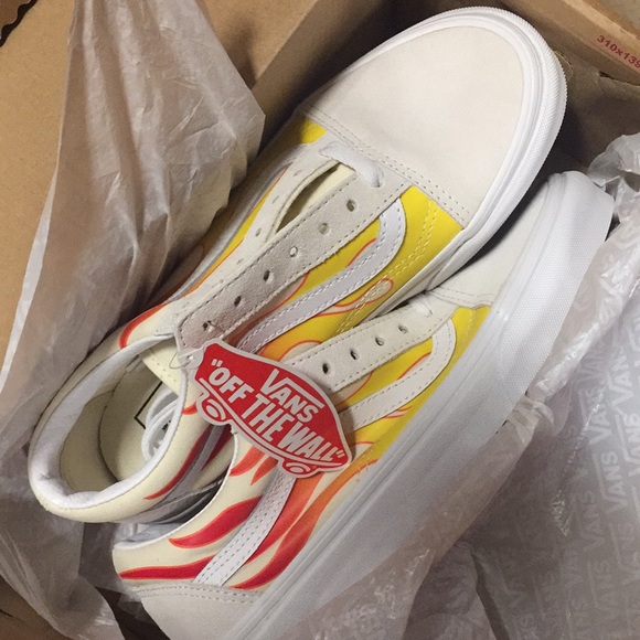 VANS UA ERA (FLAME)TRUE WHITE/CLASSIC WHITE WMNS - Picture 15 of 15